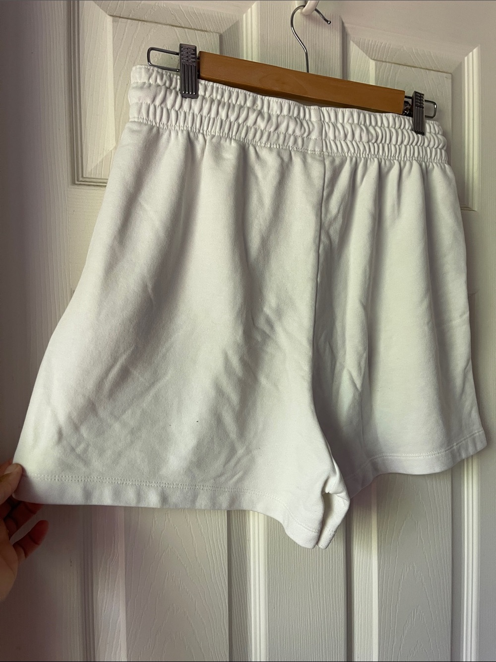 H&M White Elastic Drawstring Athletic Shorts - Picture 4 of 5